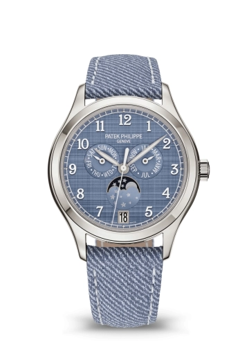 Patek Philippe 4946G-001 : Annual Calendar 4946 White Gold / Blue Shantung