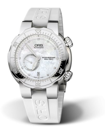 Oris 01 643 7636 7191-07 4 24 31TEB : Divers Titan Small Second - Date 44 Stainless Steel / MOP / Rubber