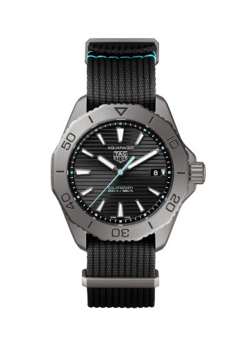 TAG Heuer WBP1180.FN8027 : Aquaracer Professional 200 Titanium / Black