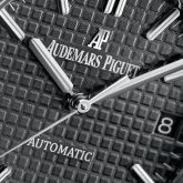 Audemars Piguet - 15400ST.OO.1220ST.01