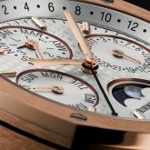 Audemars Piguet - 26574OR.OO.1220OR.01