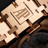 Audemars Piguet - 26574OR.OO.1220OR.01