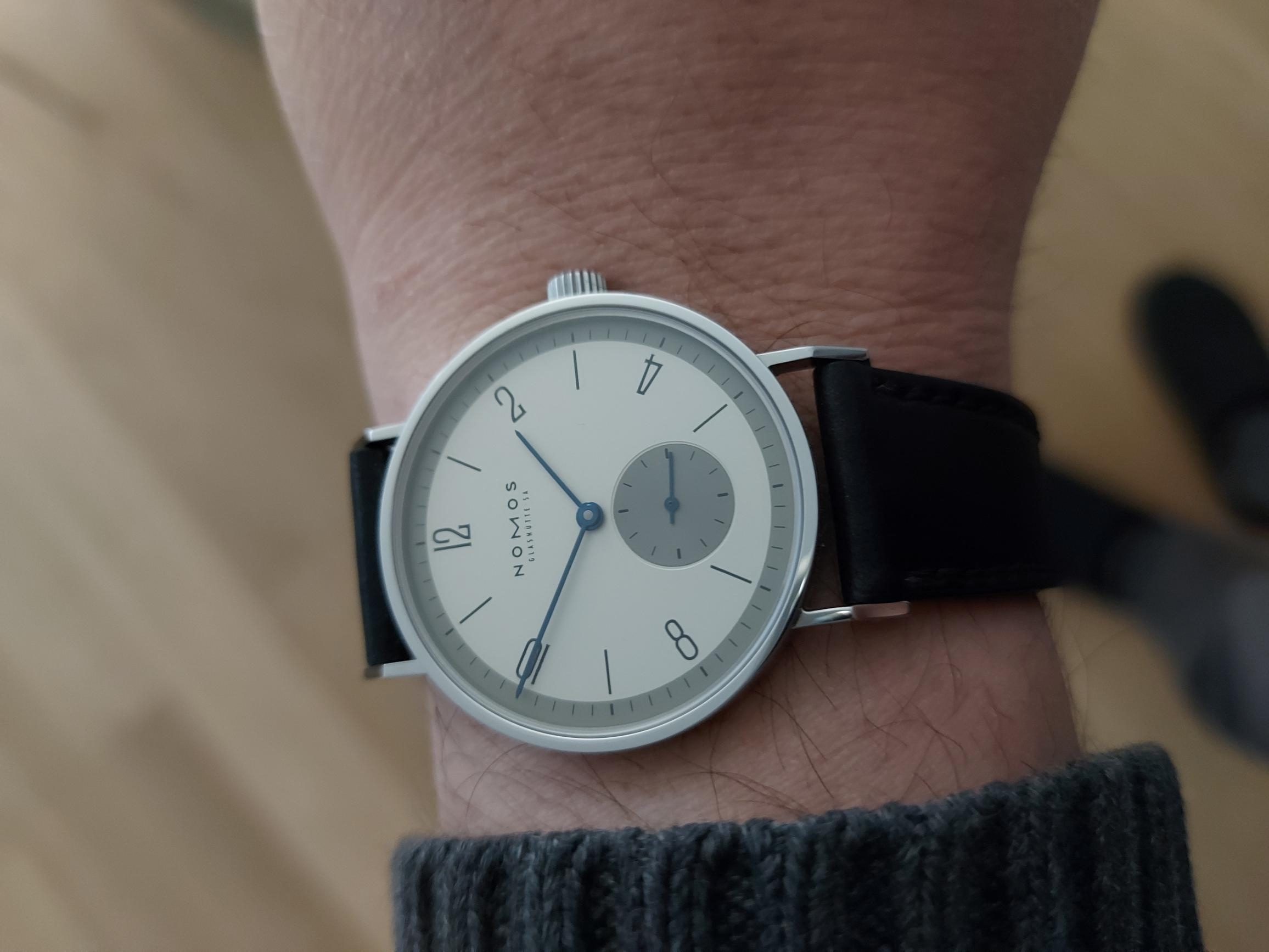 Nomos 101 shop